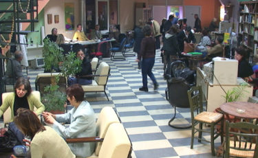 Όασις - Mia Ora