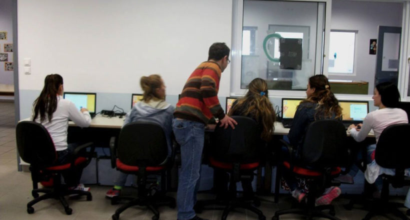 Δίκτυο Στήριξης Φυλακισμένων και Αποφυλακισμένων Γυναικών - Mia Ora